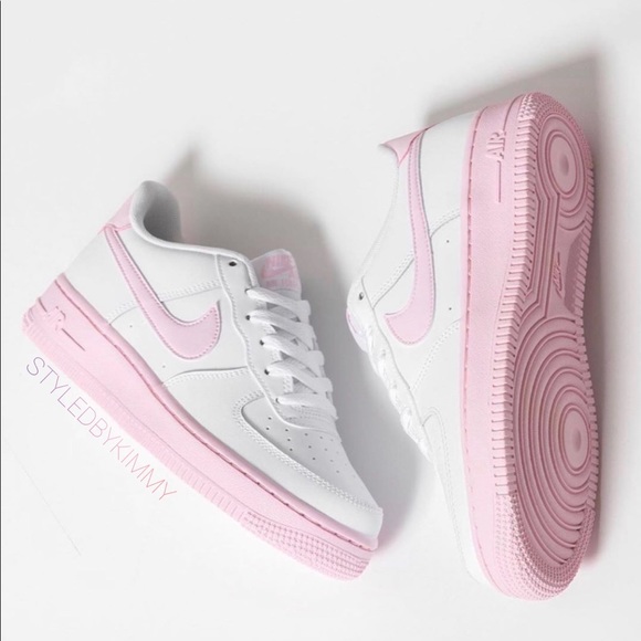 πΈ Nike Air Force 1 Shoes Sneakers PINK AF1 NWT - Picture 3 of 9